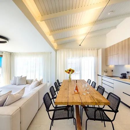 Sunset House, Only 50m From The Feriehus Stavrós
